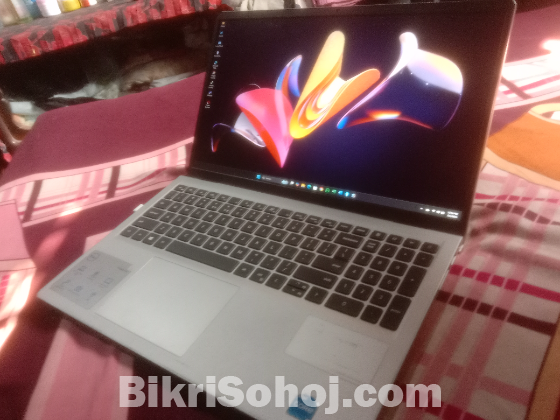 Dell Inspiron 15 2035 | 12th Gen i5 | Excellent Condition